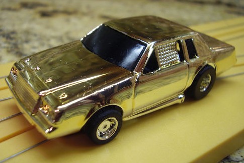 TYCO 440X2 BUICK REGAL GRAND NATIONAL GOLD CHROME