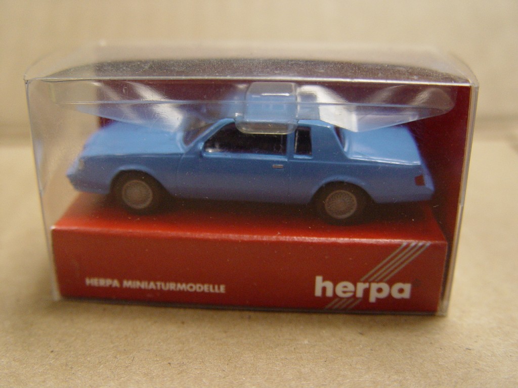 herpa blue regal