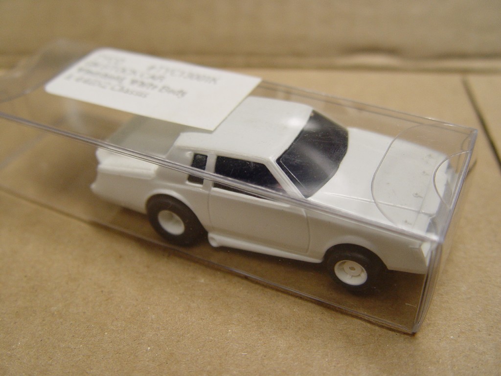 tyco white body buick regal