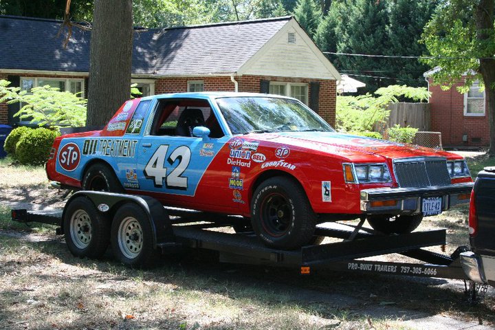 richard-petty-buick-regal-paint-job