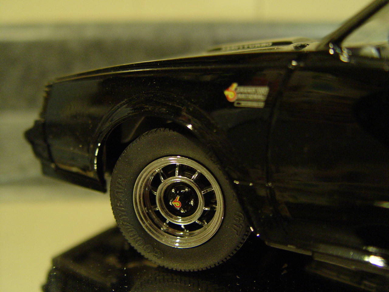 1:18 Scale GMP 8005 1986 Buick Grand National