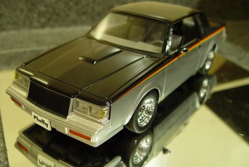1:18 Scale GMP G1800212 Molly Designs 1987 Buick Grand National