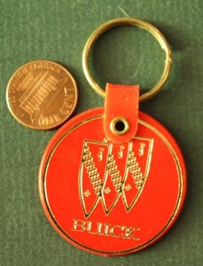 1970s buick crest keychain