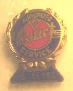 BUICK AUTHORIZED SERVICE PIN BADGE 5 YEAR