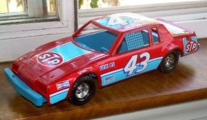 ERTL BUICK GRAND NATIONAL RICHARD PETTY #43 STOCK RACE CAR