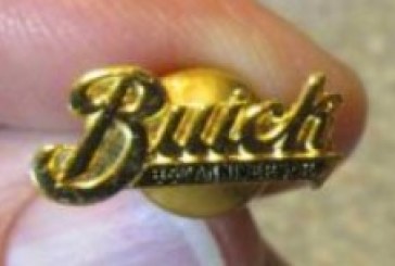 Mixed Bag of Buick Themed Pins