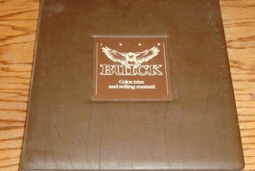 1982 Buick Color Trim & Selling Manual