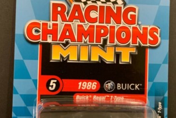 2020 Racing Champions Mint Silver 1986 Buick Regal T-type 1:64 Die Cast Car