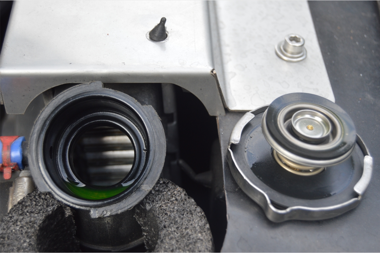 Change Coolant & Radiator Heater Core Flush (Antifreeze + RMI Additive)