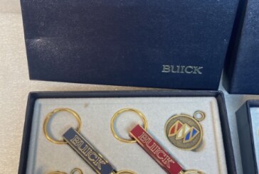 Vintage Buick Regal Keyring Gift Boxed Set