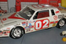 NASCAR Buick Regal 1:24 Scale Kits Cars (Built)