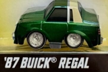 2025 Car Tuned Green '87 Buick Regal Lowriders (Hobby Lobby)