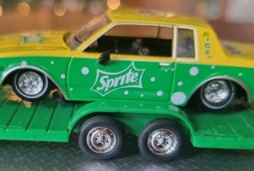 M2 Machines Auto Hauler Sprite 1987 Buick Regal Limited