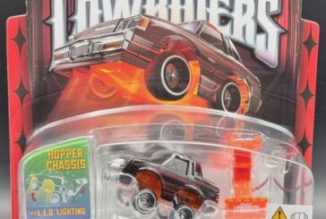 Car Tuned Series 3 Lowriders LED Glow '87 Buick Regal